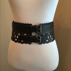 BCBG belt